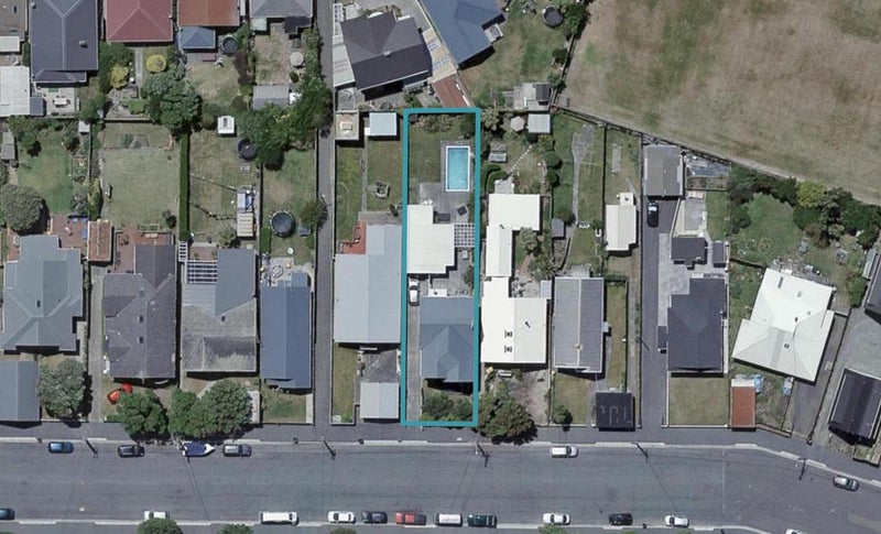 31 Apu Crescent, Lyall Bay, Wellington - Carousel 1