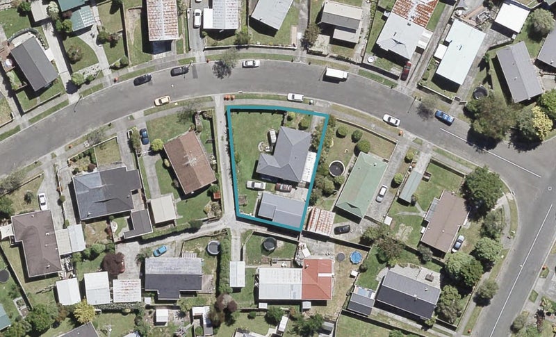 52 Hartford Crescent, Totara Park, Upper Hutt - Carousel 1