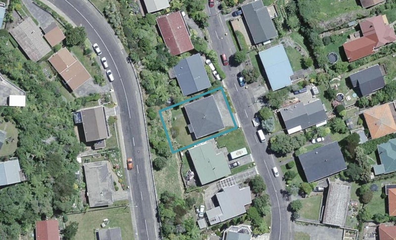 74 Allington Road, Karori, Wellington - Carousel 1