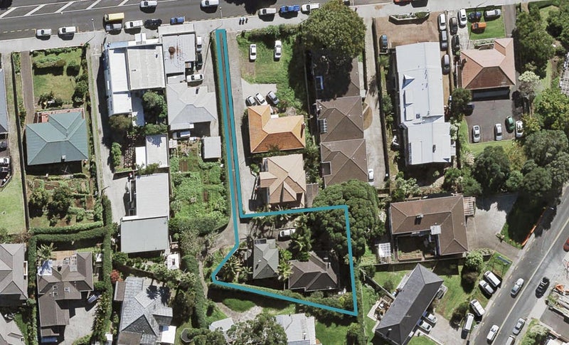 525A Mount Albert Road, Three Kings, Auckland - Carousel 1