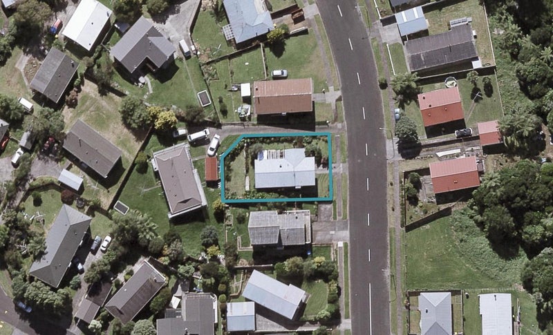 61 Riversdale Drive, Merrilands, New Plymouth - Carousel 1