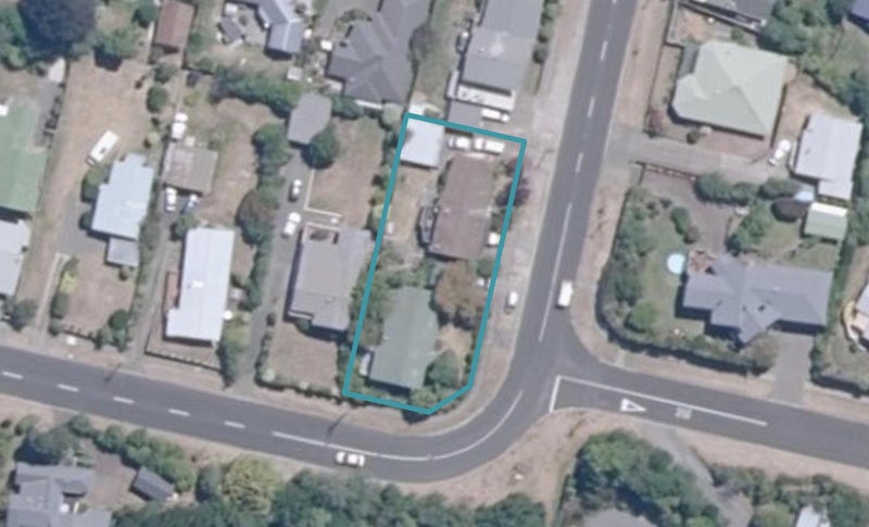 2 Arrowsmith Avenue, Waipahihi, Taupo - Carousel 1