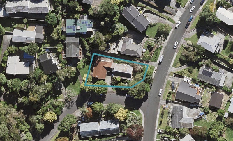 1/1 Trelawny Place, Hillcrest, Auckland - Carousel 1