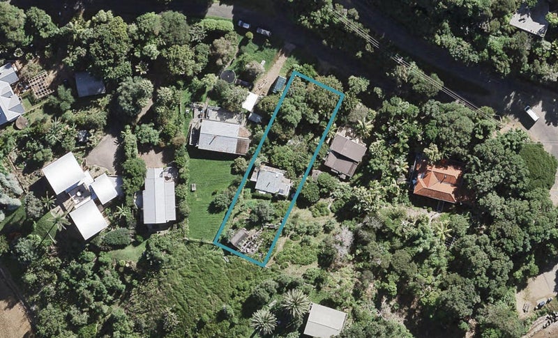 5 Mcmillan Road, Omiha, Waiheke Island - Carousel 1