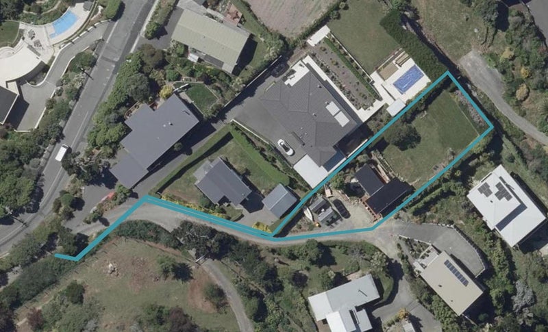 7 Crest Lane, Redcliffs, Christchurch - Carousel 1