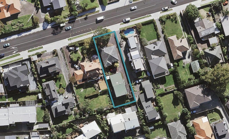1/9 Pupuke Road, Birkenhead, Auckland - Carousel 1