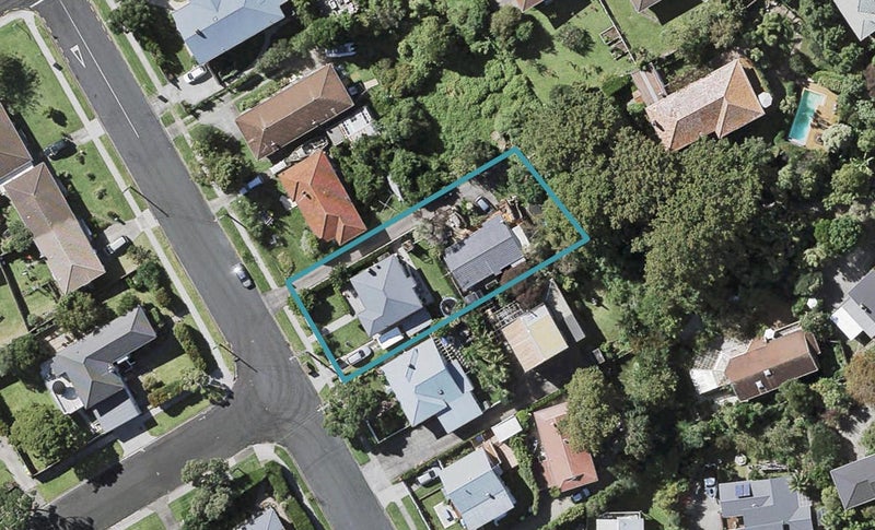 2/8 Cassino Street, Bayswater, Auckland - Carousel 1