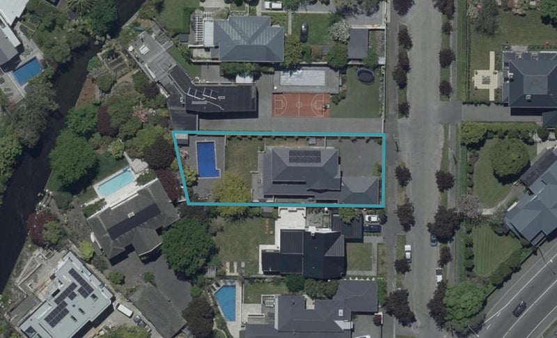7 Bradnor Road, Fendalton, Christchurch - Carousel 1