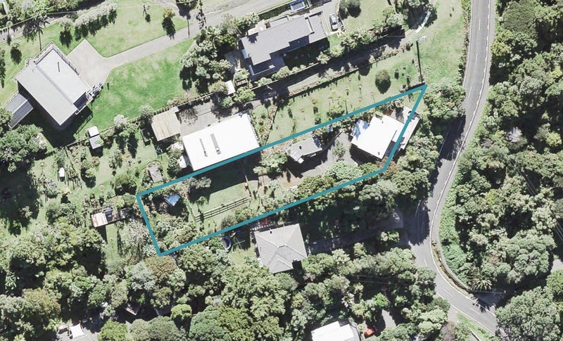 89 Cornwallis Road, Cornwallis, Auckland - Carousel 1