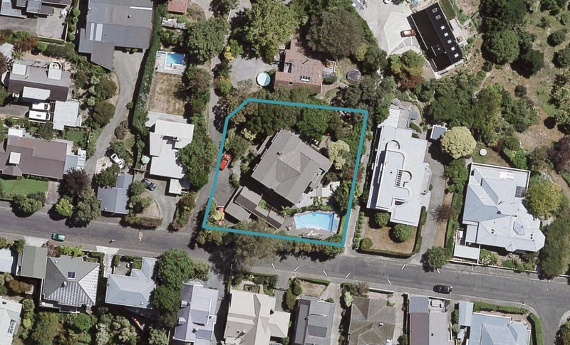 9 Lighthouse Road, Bluff Hill, Napier - Carousel 1