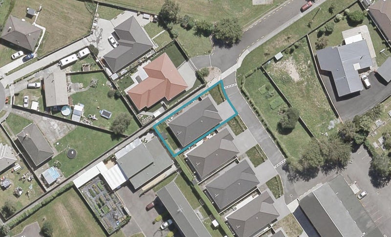 3 Smallfield Lane, Trentham, Upper Hutt - Carousel 1