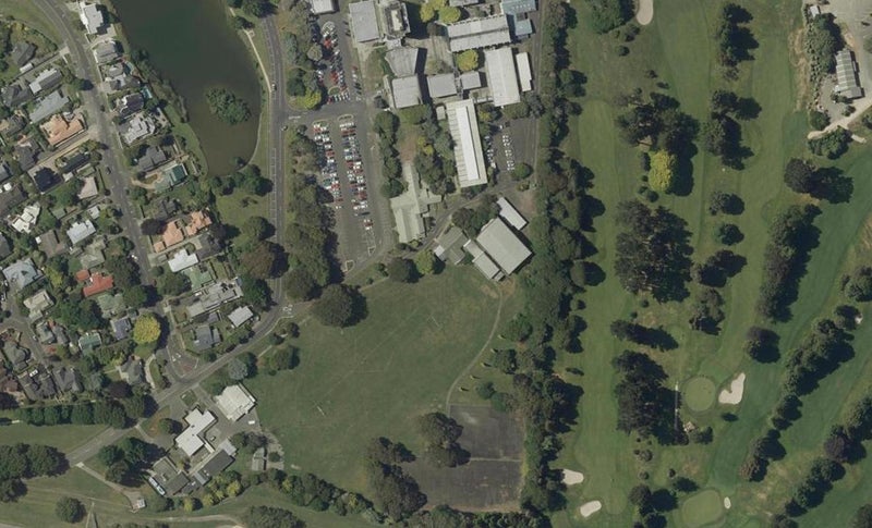 4 Kura Avenue, Hokowhitu, Palmerston North - Carousel 1