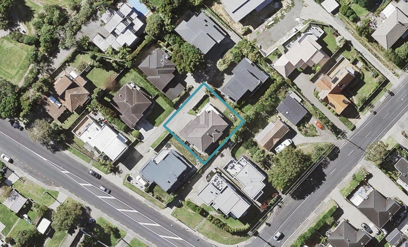 219A East Coast Road, Campbells Bay, Auckland - Carousel 1
