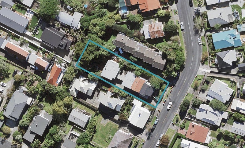 5/30 Mountain View Road, Western Springs, Auckland - Carousel 1