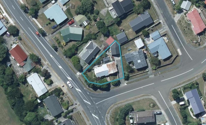 1 Adventure Drive, Whitby, Porirua - Carousel 1