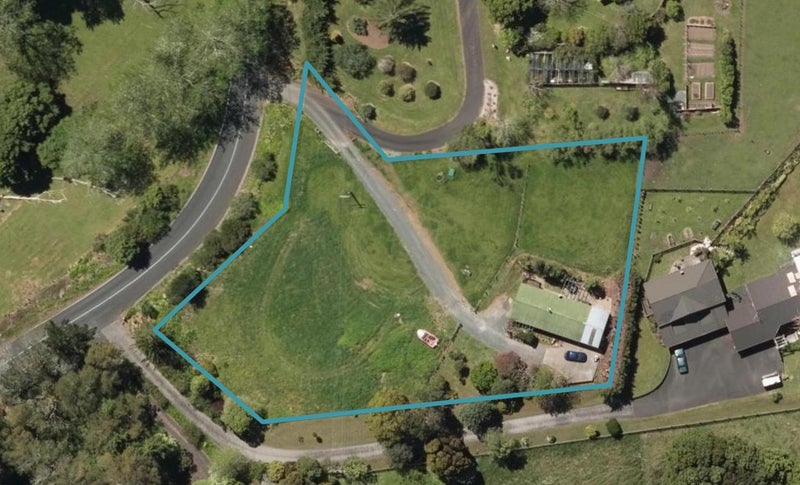 70 Parakiore Road, Whangarei - Carousel 1