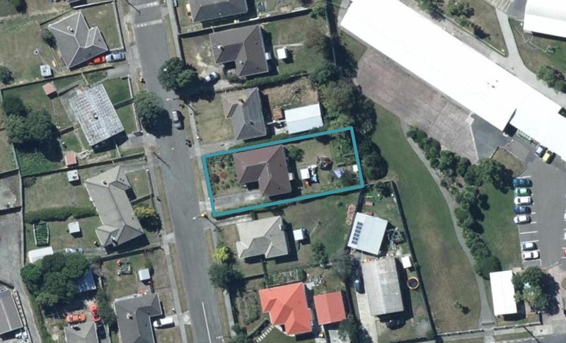 17 D'Urville Street, Cannons Creek, Porirua - Carousel 1