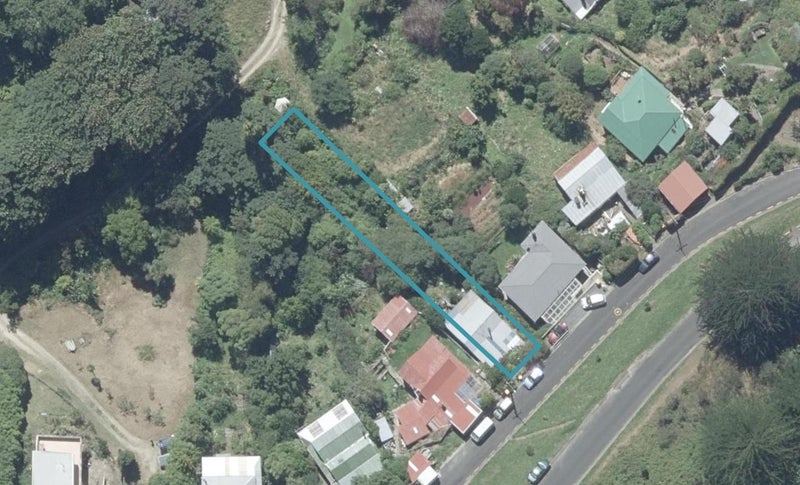8 Harbour Terrace, Careys Bay, Port Chalmers - Carousel 1