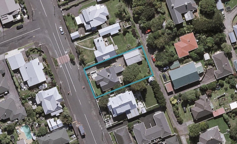 15 Paynters Avenue, Strandon, New Plymouth - Carousel 1