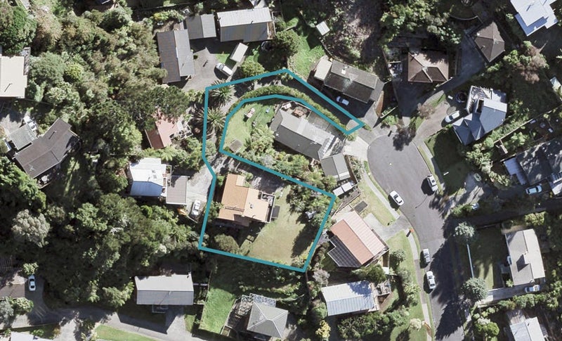 67 Topliss Drive, Northcross, Auckland - Carousel 1