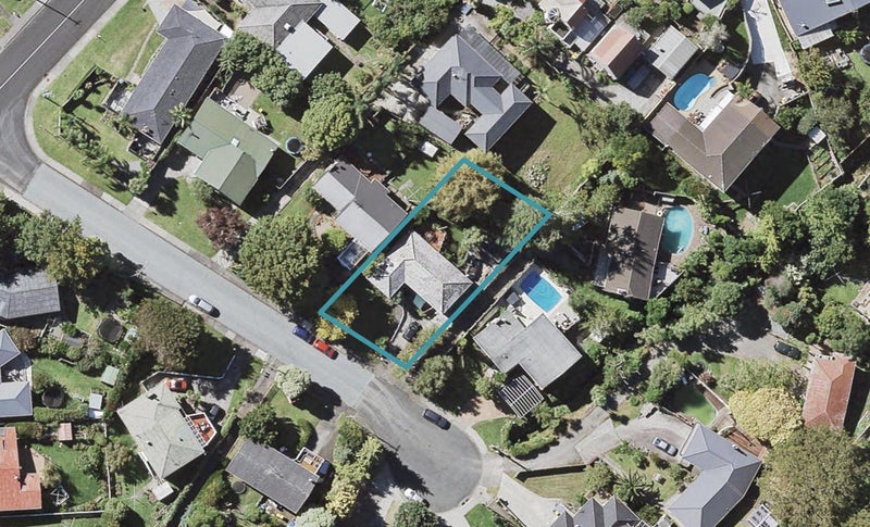 10 Freyberg Place, Howick, Auckland - Carousel 1