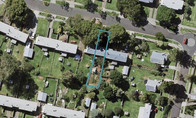 33 Maybury Street, Point England, Auckland - Carousel 1