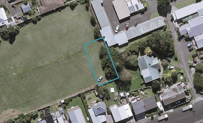 12 Te Ara o Ngakeiha, Fitzroy, New Plymouth - Carousel 1