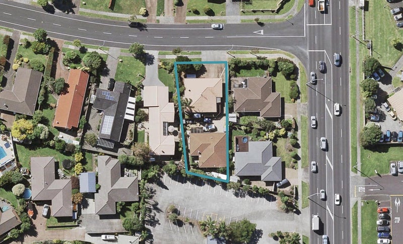 4B Golfland Drive, Golflands, Auckland - Carousel 1