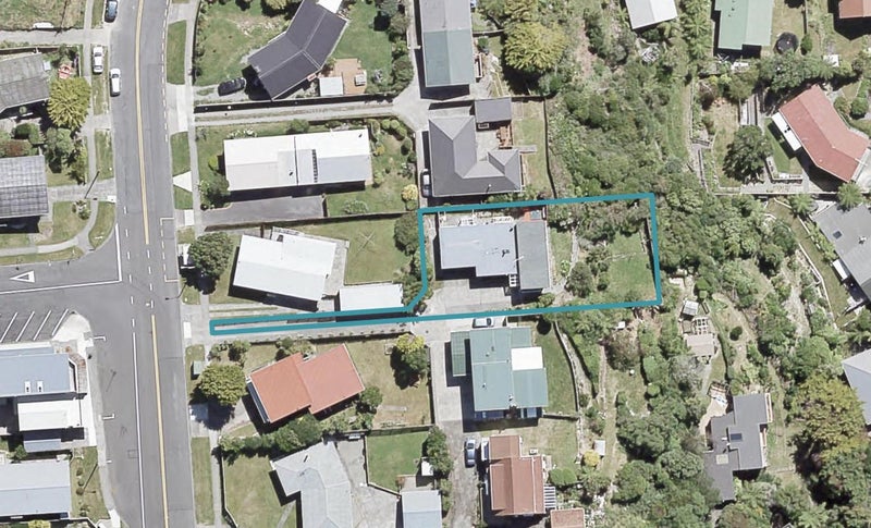272 Dowse Drive, Maungaraki, Lower Hutt - Carousel 1