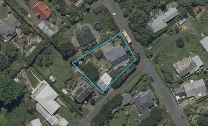 10 Moss Street, Portobello, Dunedin - Carousel 1