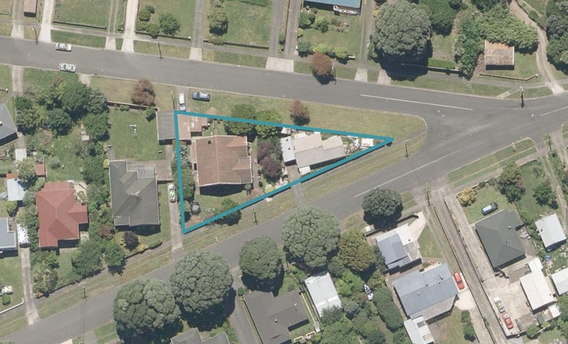 14A Balgownie Avenue, Gonville, Whanganui - Carousel 1
