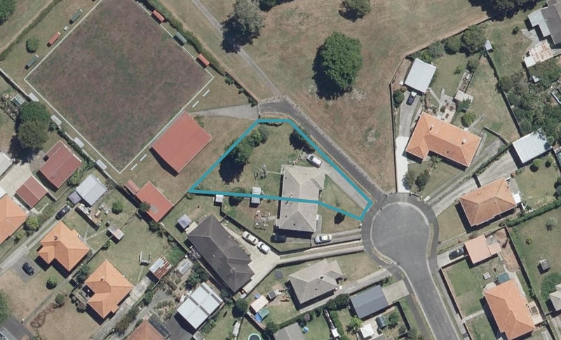 9 Gardiner Place, Fairfield, Hamilton - Carousel 1