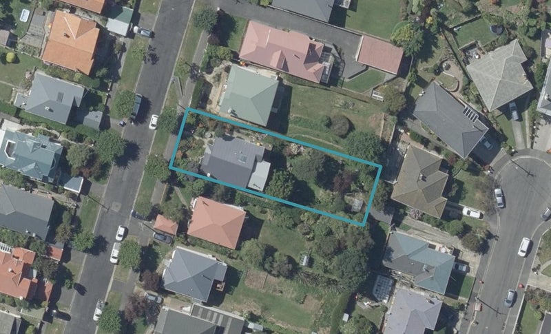 15 Scoular Street, Maryhill, Dunedin - Carousel 1