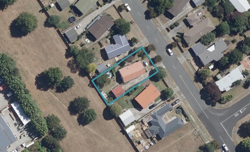 33 Balmerino Crescent, Pukete, Hamilton - Carousel 1