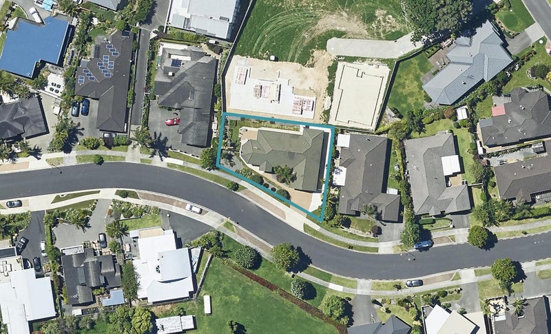 10 La Colina Place, Bethlehem, Tauranga - Carousel 1