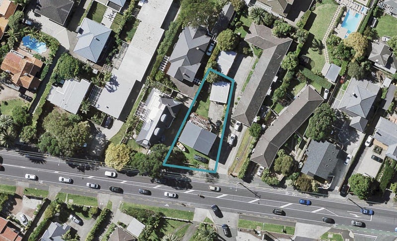 240 Lake Road, Hauraki, Auckland - Carousel 1