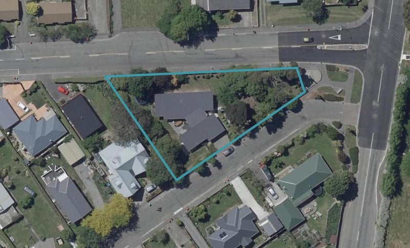 1 Martindales Road, Heathcote Valley, Christchurch - Carousel 1