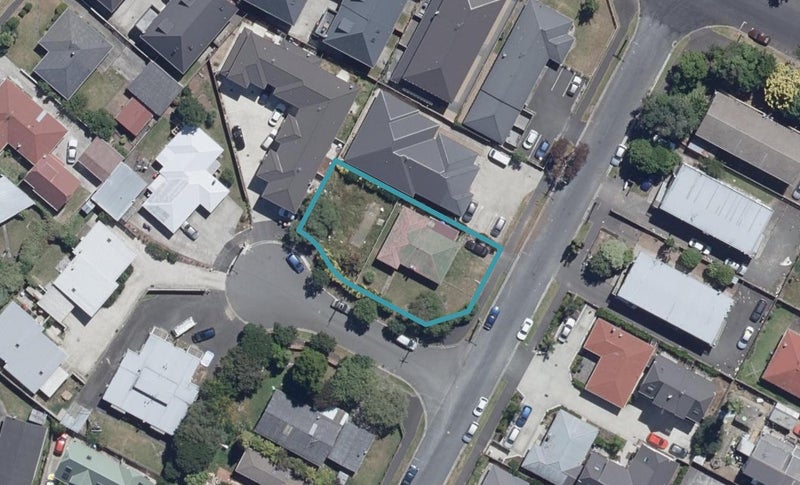 3/2 Littler Place, Hamilton East, Hamilton - Carousel 1