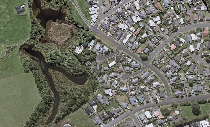 5 Ludlow Place, Bell Block, New Plymouth - Carousel 1