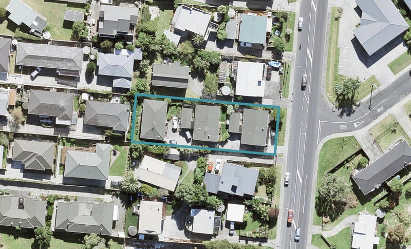2/926 Whangaparaoa Road, Manly, Whangaparāoa - Carousel 1
