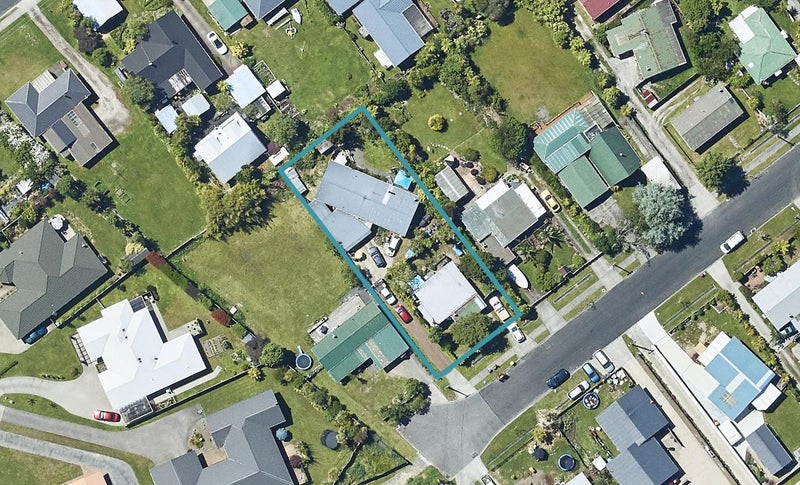 9B Farnworth Avenue, Holdens Bay, Rotorua - Carousel 1