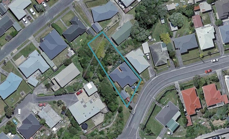 3 Kenmore Street, Newlands, Wellington - Carousel 1