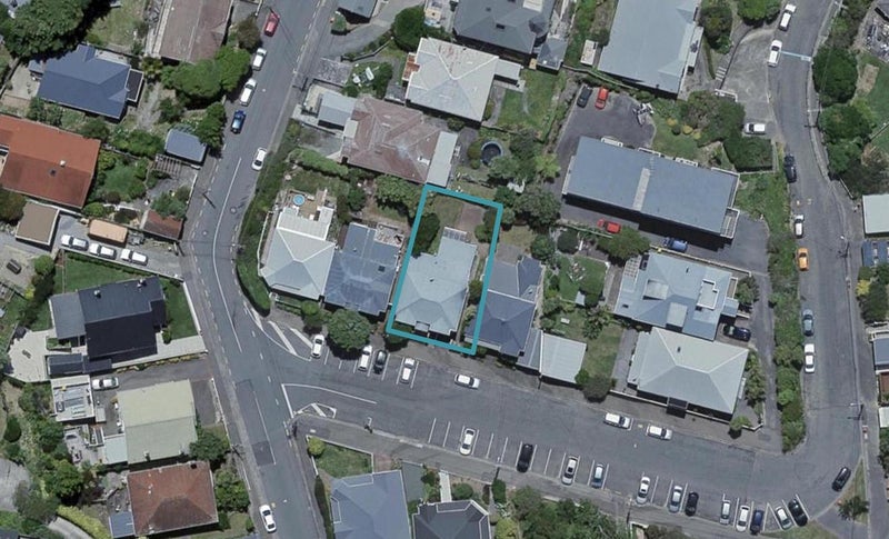 18 Naughton Terrace, Kilbirnie, Wellington - Carousel 1