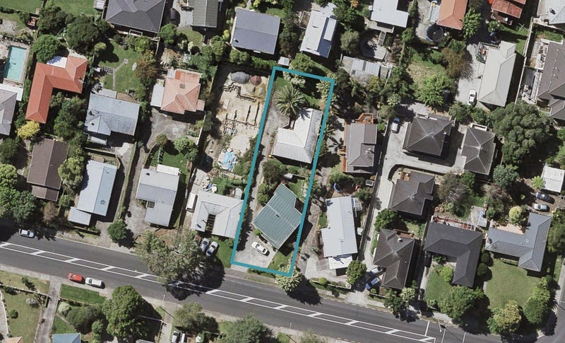 20 Reeves Road, Pakuranga, Auckland - Carousel 1
