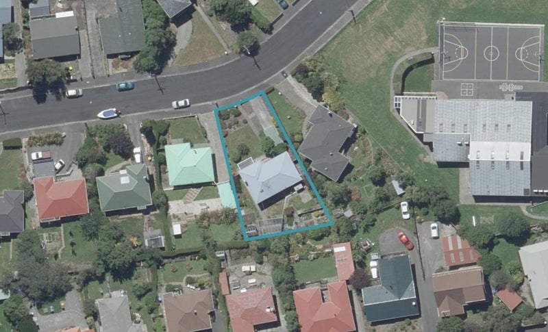 17 Tensing Street, Liberton, Dunedin - Carousel 1