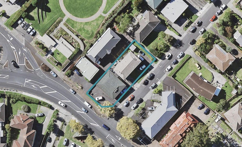 1/2 Walter Macdonald Street, Howick, Auckland - Carousel 1