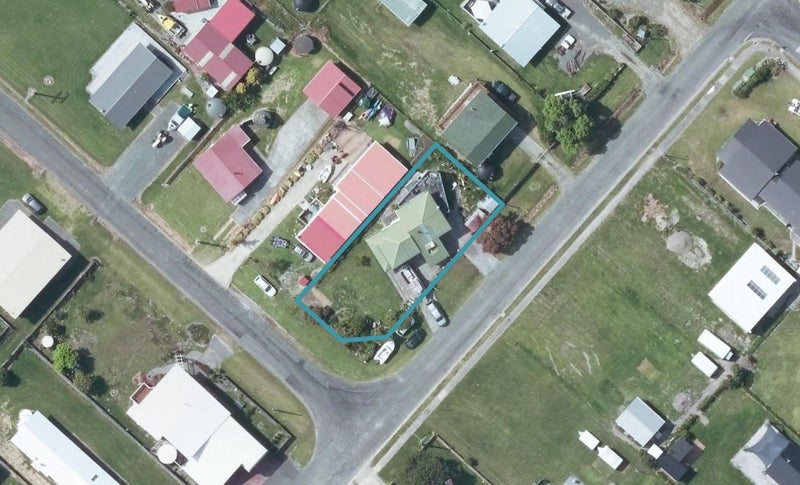 14 Lochiel Street, Nuhaka - Carousel 1