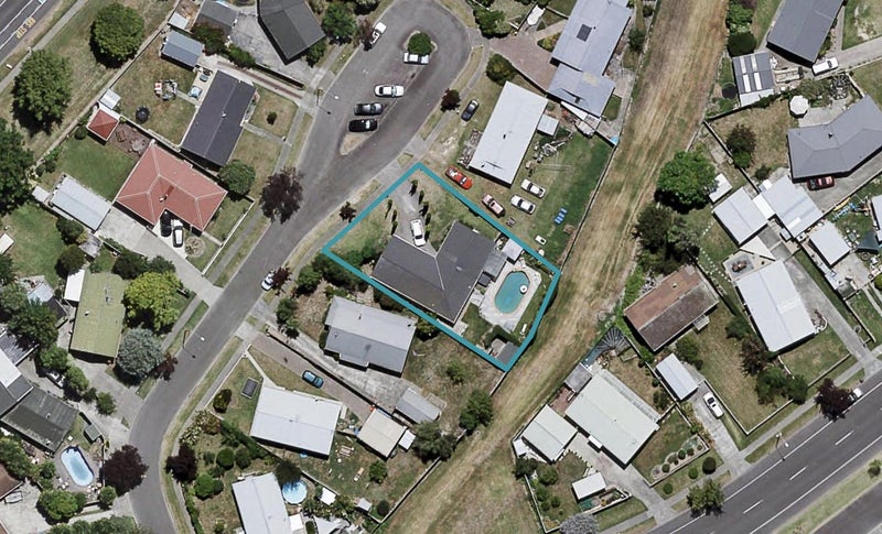 8 Cormack Place, Greenmeadows, Napier - Carousel 1