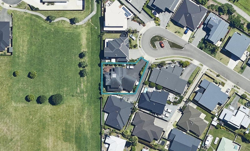 19 Ella Place, Papamoa Beach, Papamoa - Carousel 1