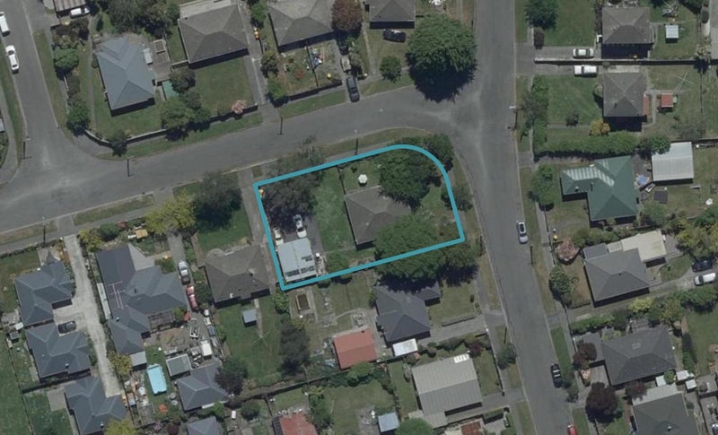 5 Bateman Avenue, Bryndwr, Christchurch - Carousel 1